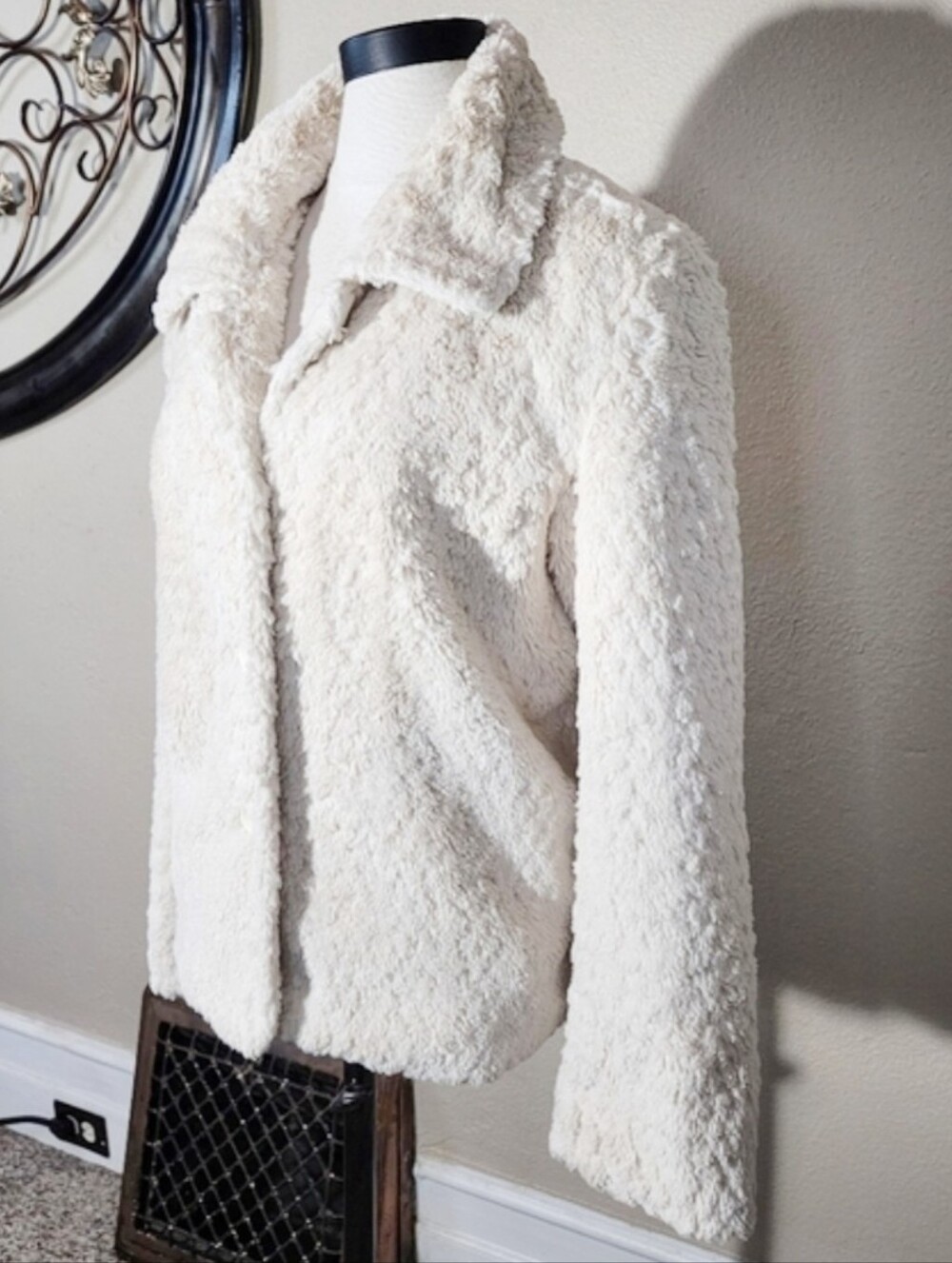 Erin London Jacket Faux Fur Button Front Off-White Size L - Picture 3 of 13